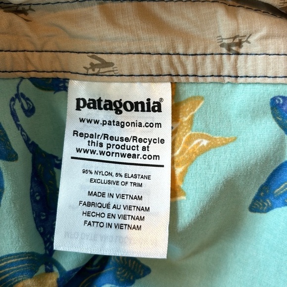 Patagonia Stretch Wavefarer Board Shorts Swim Trunk Squash Blossom Print Size 36 - Picture 8 of 10